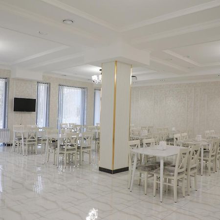 Status Hotel Qarshi Buitenkant foto