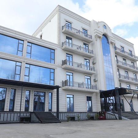 Status Hotel Qarshi Buitenkant foto