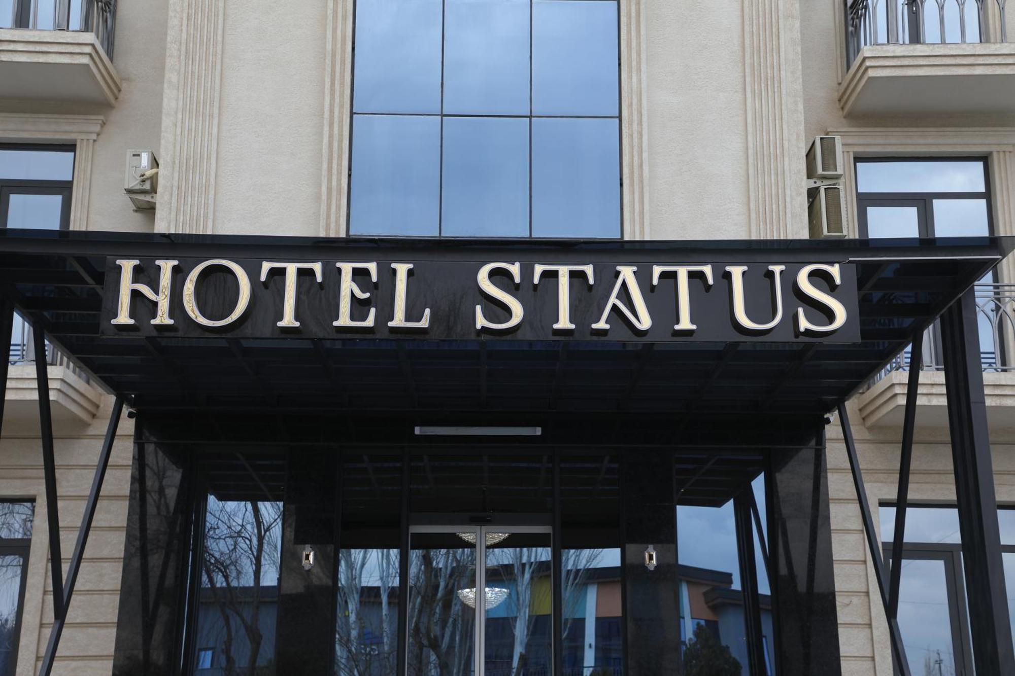 Status Hotel Qarshi Buitenkant foto